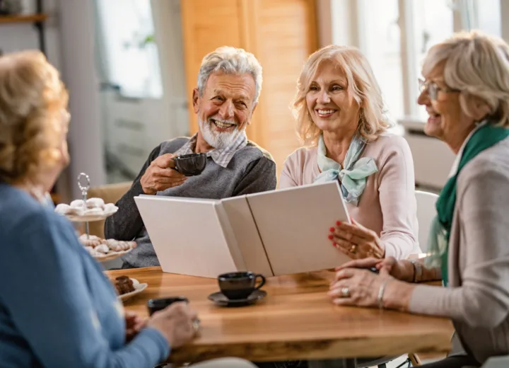 Les bienfaits de la vie en colocation pour bien vieillir