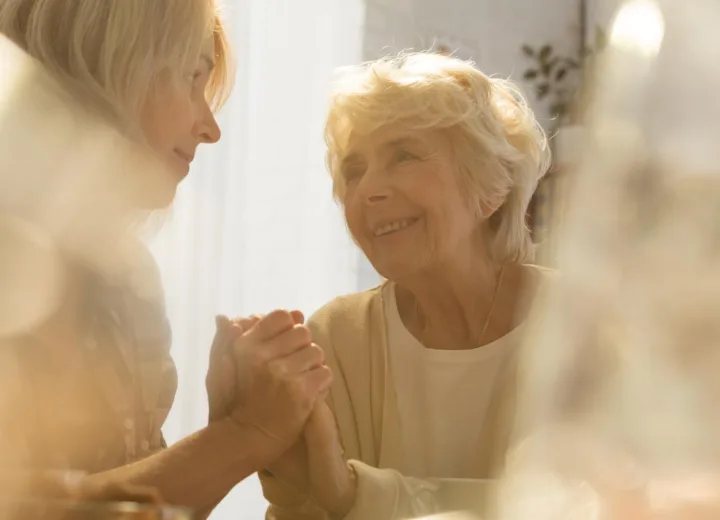 Colocation seniors : quelles aides financières ? (APL, ALS, APA)